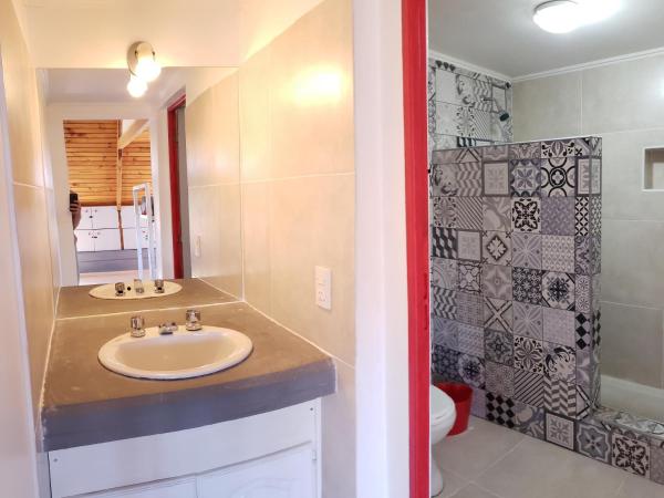 Red House Hostel : photo 3 de la chambre lit dans dortoir mixte de 8 lits