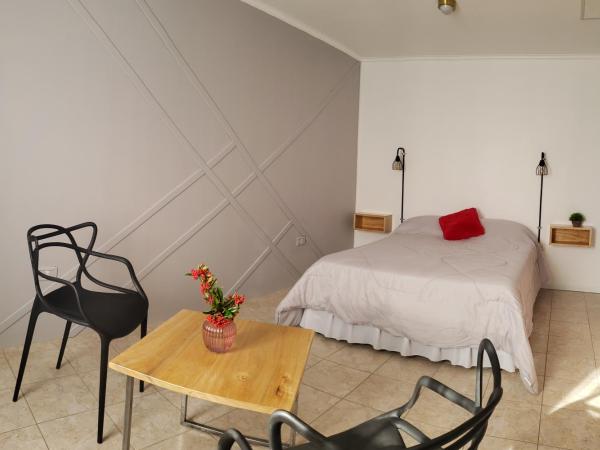 Red House Hostel : photo 4 de la chambre chambre double