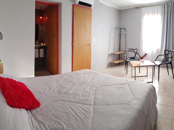 Red House Hostel : photo 5 de la chambre chambre double