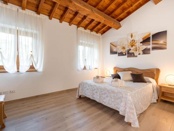 Agriturismo Ai Dossi : photo 7 de la chambre chambre double - vue sur jardin