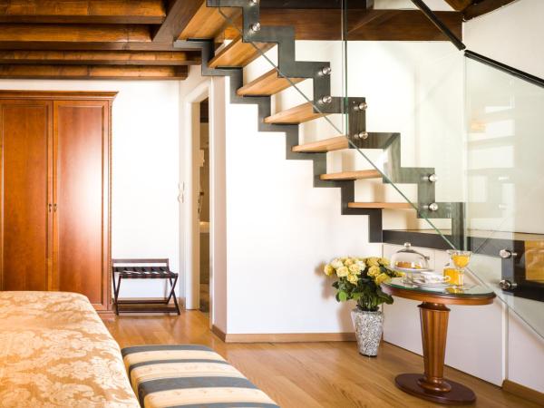 Judita Palace Heritage Hotel : photo 3 de la chambre chambre familiale en duplex - vue sur vieille ville