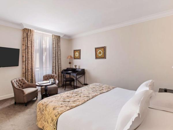 Best Western Plus Hotel Villa D'est : photo 5 de la chambre chambre supérieure lit queen-size