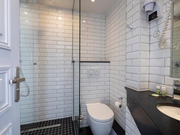 Pavillon Monceau by Happyculture : photo 6 de la chambre chambre double ou lits jumeaux avec balcon