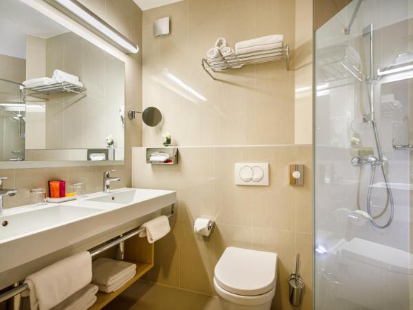 Valamar Parentino Hotel : photo 4 de la chambre room for 2 seaside