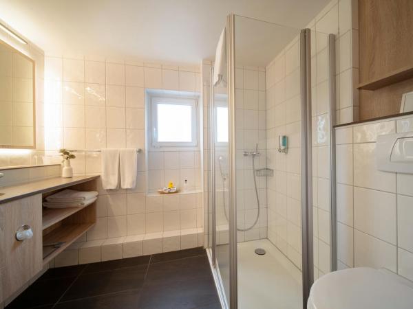 Hotel Spalentor - Ihr sympathisches Stadthotel : photo 5 de la chambre suite junior