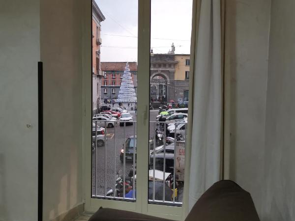 Napolì B&B : photo 4 de la chambre suite avec balcon