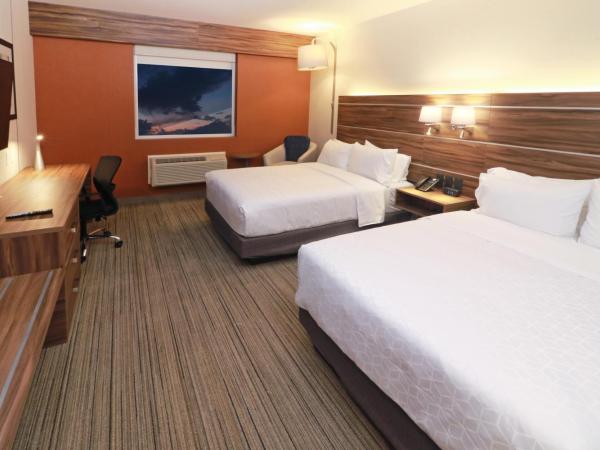 Holiday Inn Express - Monterrey - Fundidora, an IHG Hotel : photo 1 de la chambre chambre double standard avec 2 lits doubles