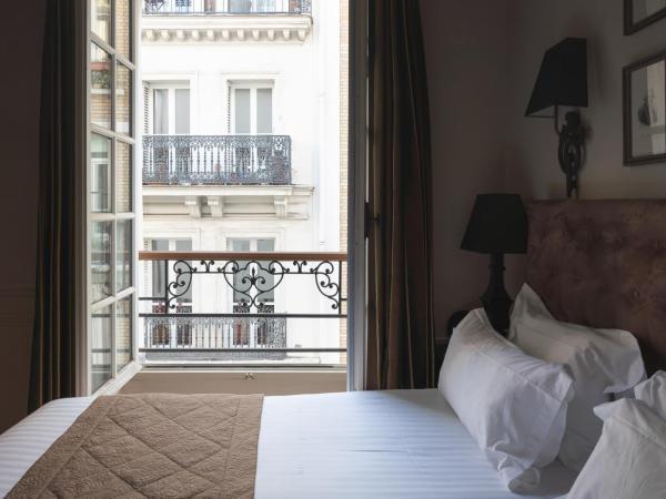 Hotel Saint-Louis Marais : photo 1 de la chambre chambre double ou lits jumeaux standard