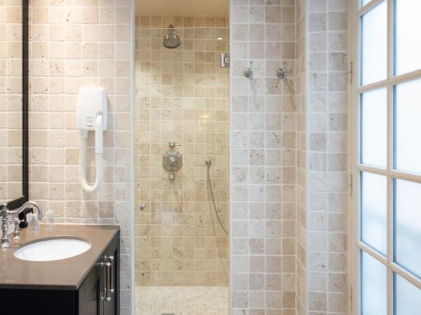 Hotel Saint-Louis Marais : photo 4 de la chambre chambre double ou lits jumeaux standard