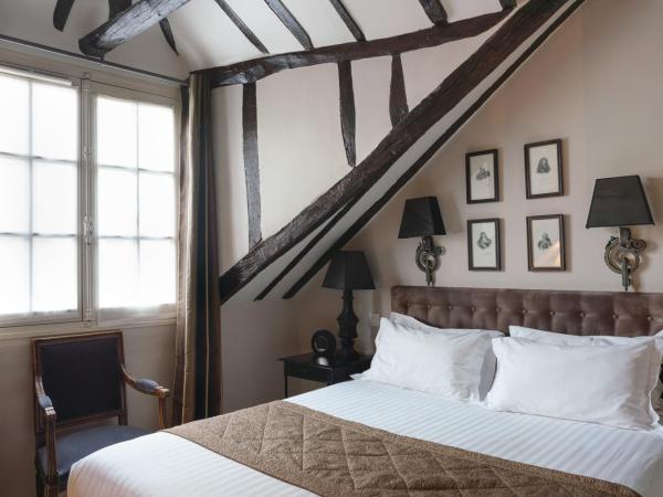 Hotel Saint-Louis Marais : photo 1 de la chambre chambre double ou lits jumeaux de luxe - dernier Étage