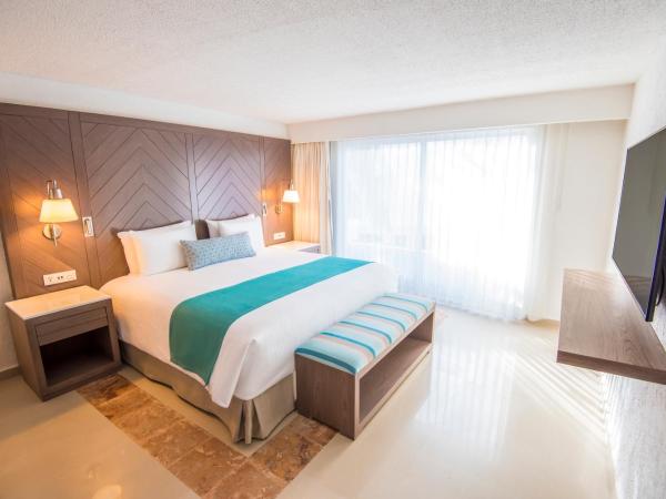 Wyndham Alltra Cancun All Inclusive Resort : photo 1 de la chambre suite principale 1 chambre lit king-size
