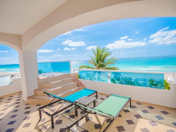 Wyndham Alltra Cancun All Inclusive Resort : photo 2 de la chambre suite principale 1 chambre lit king-size - côté océan