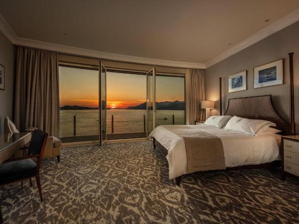 Royal Blue Hotel : photo 5 de la chambre chambre double deluxe avec balcon - vue sur mer