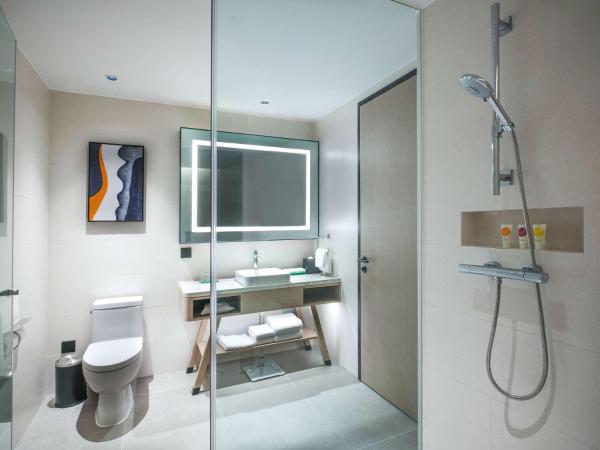 Hyatt Place Beijing Shiyuan : photo 4 de la chambre chambre lit king-size avec canapé-lit