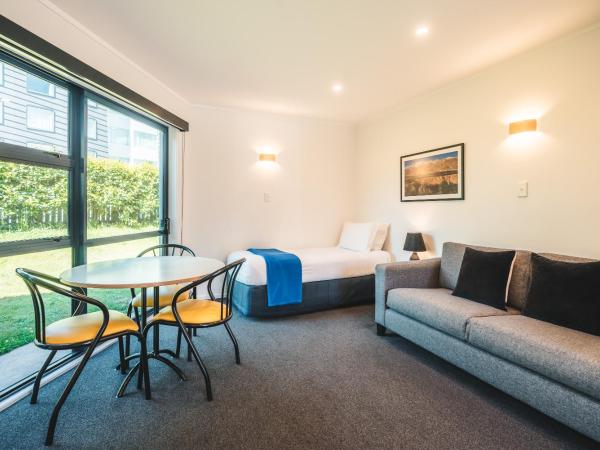 Blue Peaks Lodge : photo 2 de la chambre hébergement 1 chambre avec cuisine