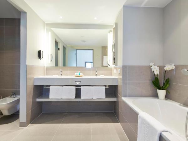 Steigenberger Hotel Am Kanzleramt : photo 8 de la chambre suite