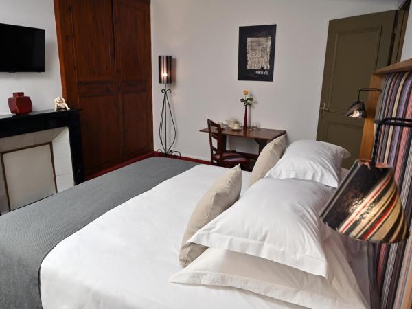 L'Hostalet : photo 3 de la chambre chambre lit king-size