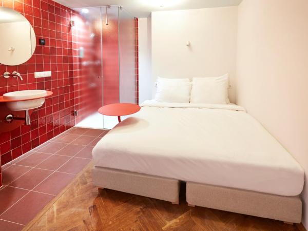 Hotel Not Hotel Rotterdam : photo 4 de la chambre hébergement coucou - rez-de-chaussée