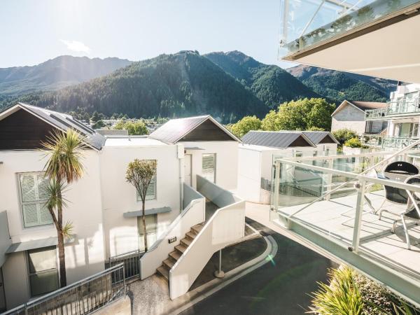 Blue Peaks Apartments : photo 4 de la chambre appartement avec vue sur la montagne