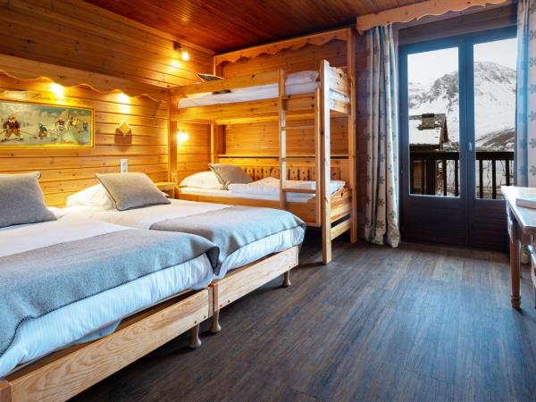 Hôtel L'Arbina : photo 1 de la chambre chambre quadruple - vue sur montagnes