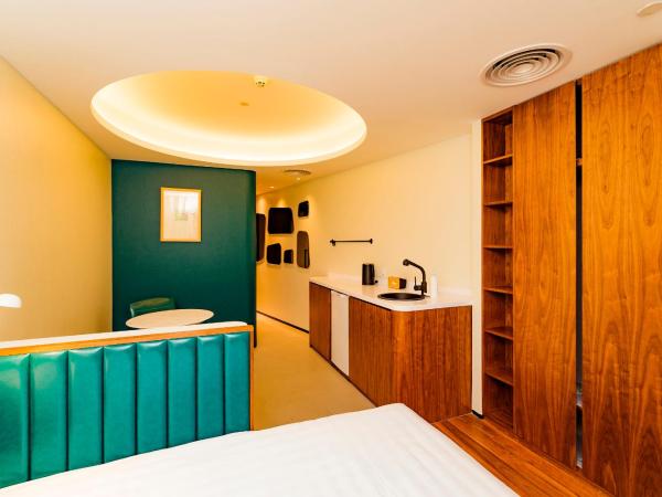 7Shang@金尚·丽 : photo 3 de la chambre chambre double affaires avec accès à la salle de sport