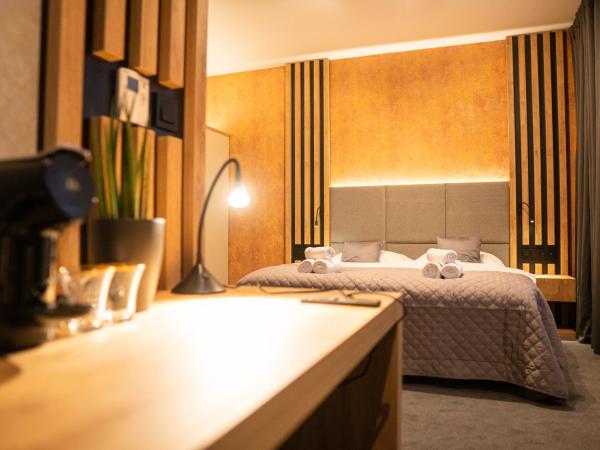 Hotel JeštěBrno : photo 7 de la chambre deluxe double room with spa access (2 adults + 1 child)