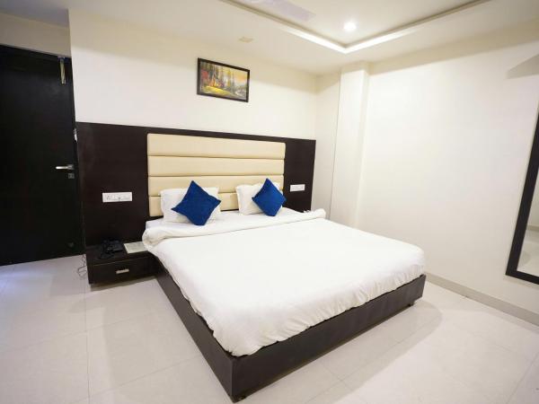 Hotel Suryansh : photo 5 de la chambre chambre familiale