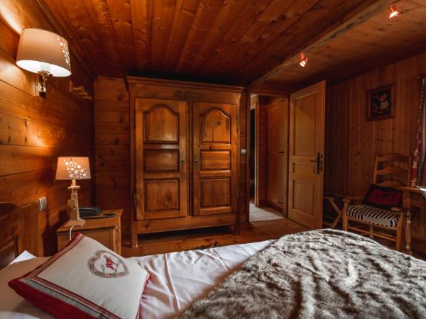 Les Chalets de la Serraz : photo 1 de la chambre chalet supérieur