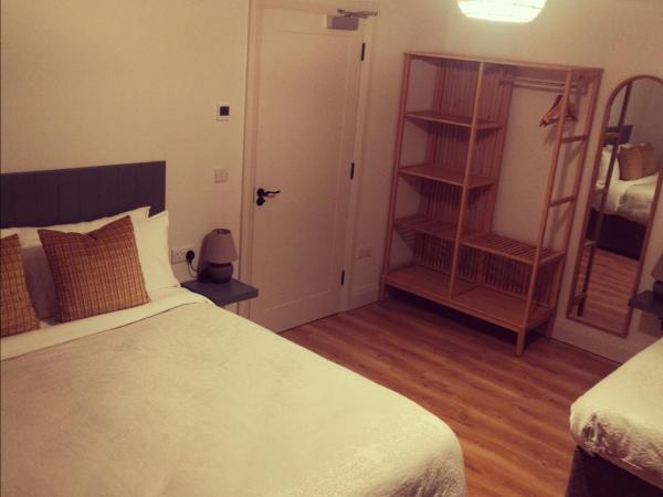 Cedar Lodge : photo 3 de la chambre chambre triple standard