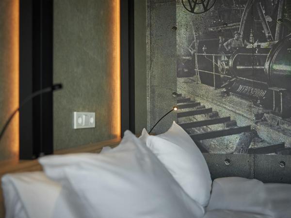 Inntel Hotels Amsterdam Landmark : photo 2 de la chambre chambre lits jumeaux ville