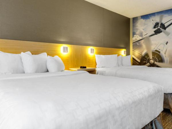 Clarion Pointe Quebec Airport : photo 1 de la chambre chambre standard avec 2 lits queen-size - non-fumeurs