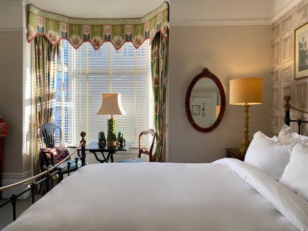 27 Brighton Guesthouse : photo 9 de la chambre chambre lit king-size