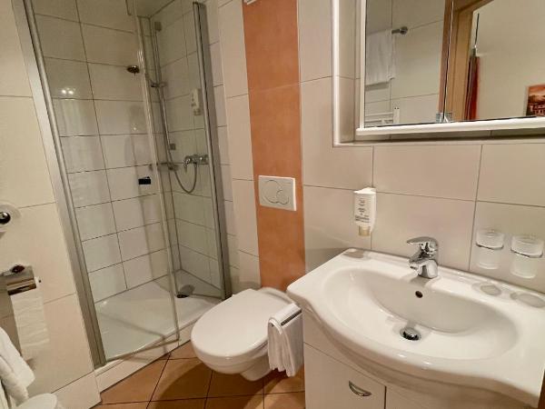 LILTON Hotel Stuttgart-Zuffenhausen : photo 9 de la chambre chambre double supérieure