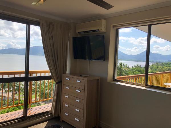 Coral Towers Holiday Suites : photo 5 de la chambre appartement de grand standing avec vue sur océan 