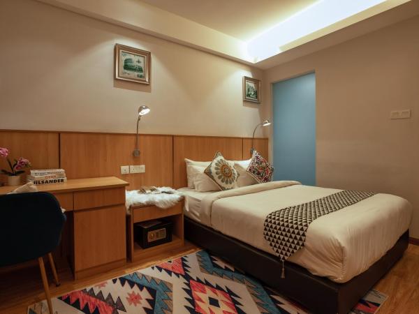 Summer Tree Hotel Penang : photo 1 de la chambre chambre familiale communicante