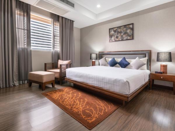 Grand Mercure Bangkok Asoke Residence : photo 9 de la chambre suite lit king-size exécutive