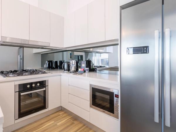 Meriton Suites Bondi Junction : photo 6 de la chambre penthouse 3 chambres côté ville