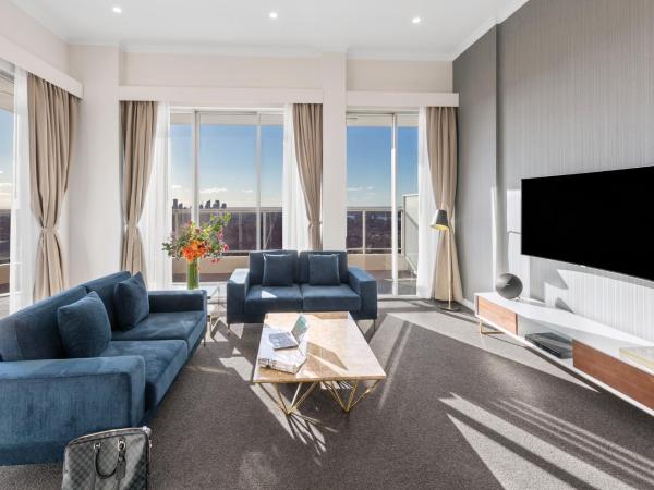 Meriton Suites Bondi Junction : photo 7 de la chambre penthouse 3 chambres côté ville