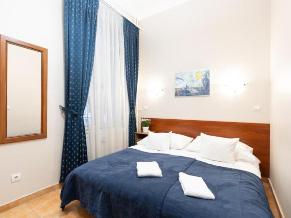 Budapest Panorama Central : photo 3 de la chambre economy double room - annex building