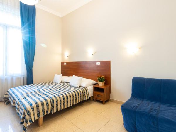 Budapest Panorama Central : photo 1 de la chambre chambre double supérieure avec baignoire spa
