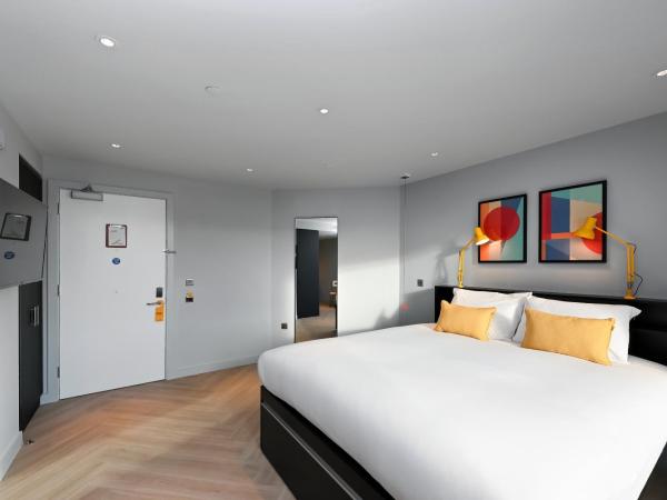 Staycity Aparthotels Dublin Mark Street : photo 6 de la chambre studio - accessible aux personnes à mobilité réduite