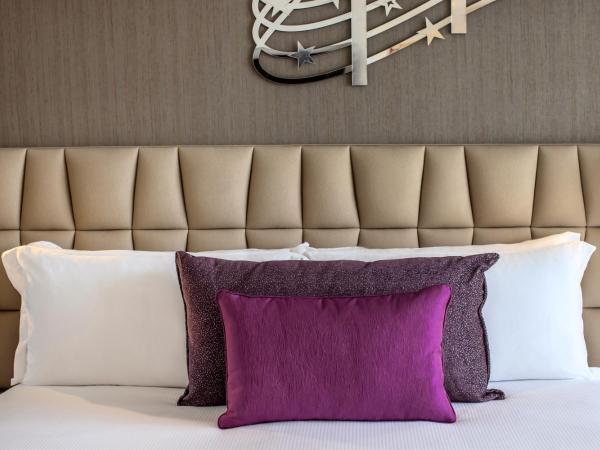 Planet Hollywood Cancun, An Autograph Collection All-Inclusive Resort : photo 8 de la chambre suite entourage