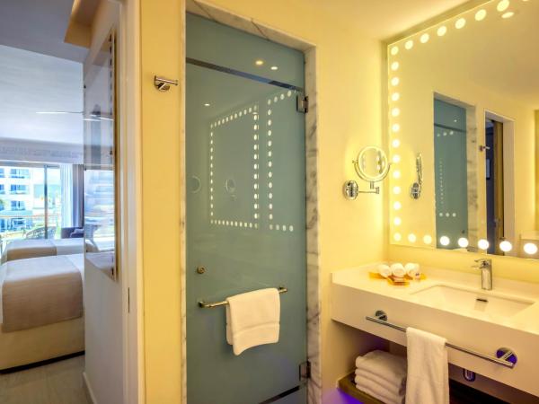 Planet Hollywood Cancun, An Autograph Collection All-Inclusive Resort : photo 2 de la chambre suite junior