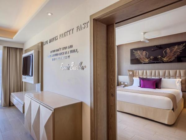 Planet Hollywood Cancun, An Autograph Collection All-Inclusive Resort : photo 4 de la chambre suite directors 1 chambre