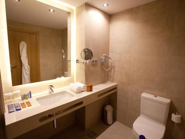 M.A. Hotel Sevilla Congresos : photo 6 de la chambre chambre double ou lits jumeaux