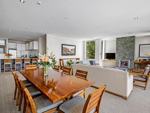 The Rees Hotel & Luxury Apartments : photo 2 de la chambre penthouse 2 chambres - vue sur lac