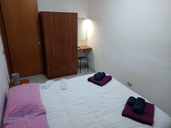 Home Sweet Home : photo 1 de la chambre chambre double avec salle de bains privative