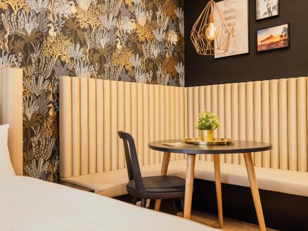 Rioca Stuttgart Posto 4 : photo 3 de la chambre studio standard