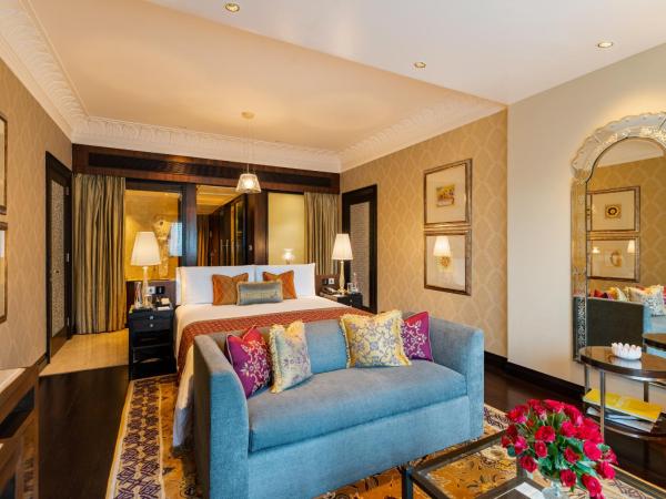 The Leela Palace Udaipur : photo 7 de la chambre chambre grand heritage avec piscine privée - vue sur jardin