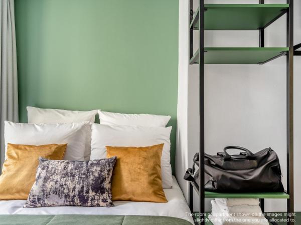 numa I Kater Apartments : photo 8 de la chambre large studio with kitchen and sofa bed